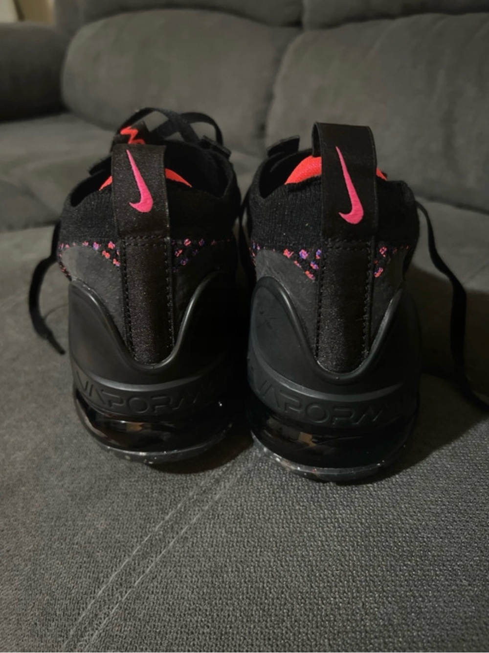Nike - Picture 5 of 5